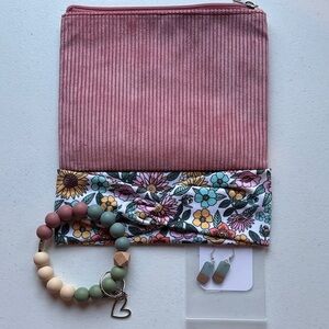Floral Pink Accessory Set